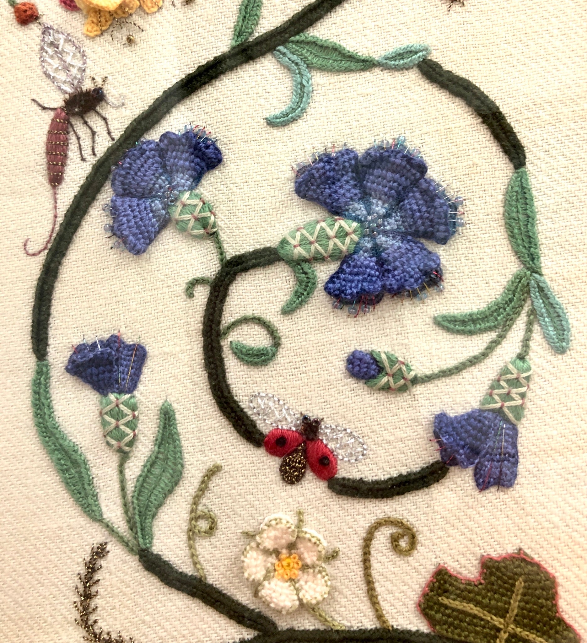 Traditional Thread Work Embroidery – DancingNeedlesHK
